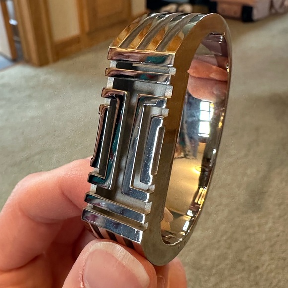 Tory Burch Fitbit bracelet, silver - Picture 4 of 9